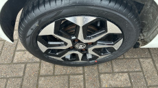 Toyota Aygo 1.0 VVT-i X-Trend 5dr x-shift Petrol Hatchback